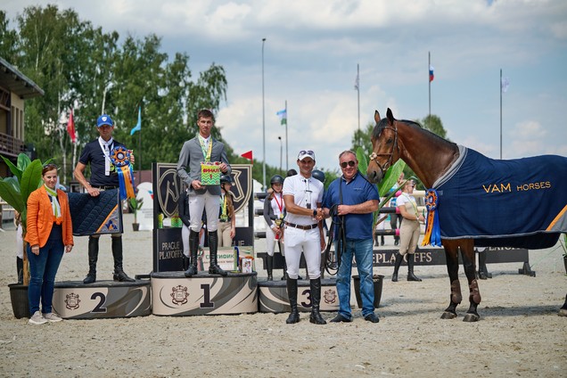 VAM Horses поддерживает маршруты для молодых лошадей!